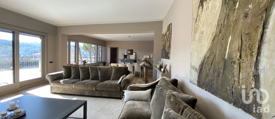 Apartment in house  6 bedrooms of 570 m² in Sant Cugat del Vallès (08197)