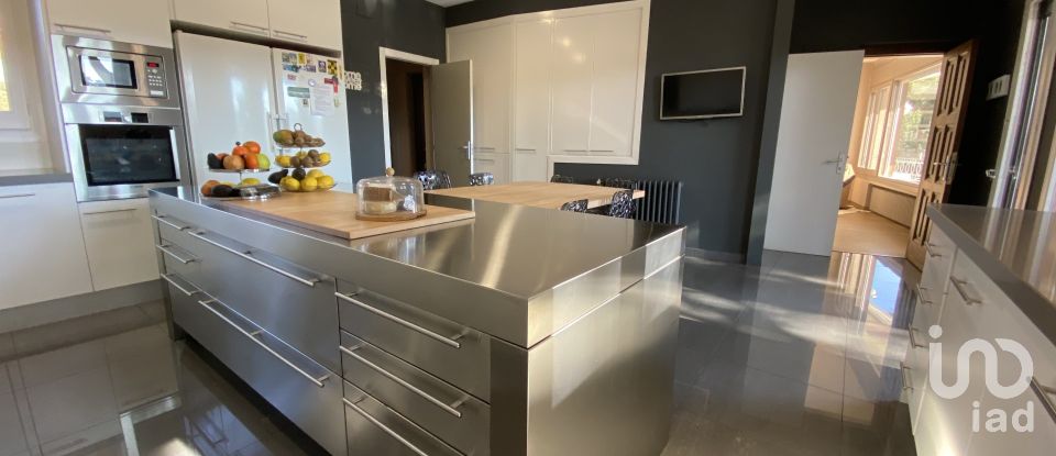 Apartment in house  6 bedrooms of 570 m² in Sant Cugat del Vallès (08197)