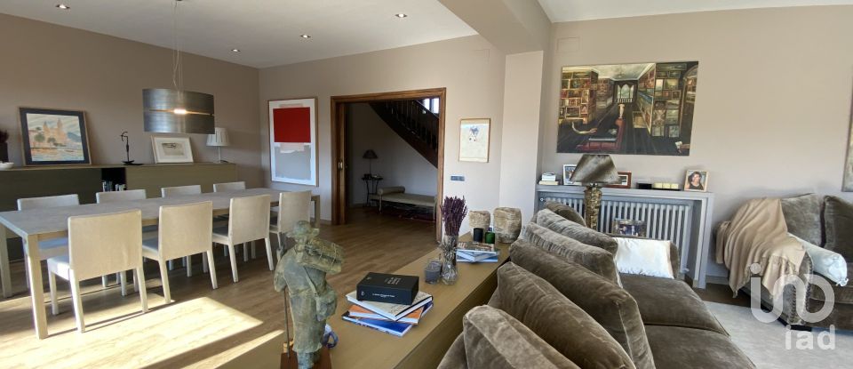 Apartment in house  6 bedrooms of 570 m² in Sant Cugat del Vallès (08197)