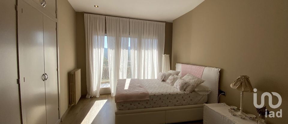 Apartment in house  6 bedrooms of 570 m² in Sant Cugat del Vallès (08197)