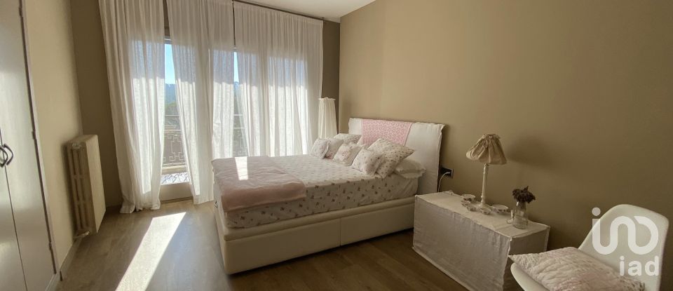 Apartment in house  6 bedrooms of 570 m² in Sant Cugat del Vallès (08197)