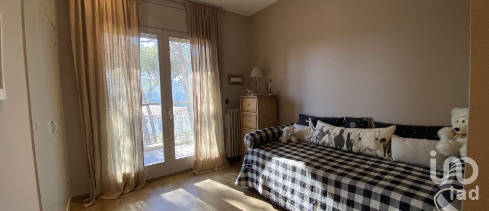 Apartment in house  6 bedrooms of 570 m² in Sant Cugat del Vallès (08197)