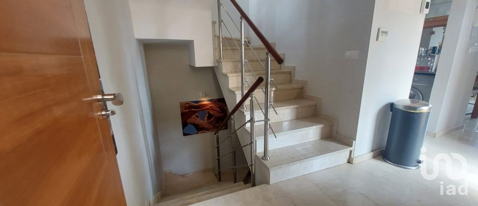 Maison 3 chambres de 125 m² à Algorfa (03169)