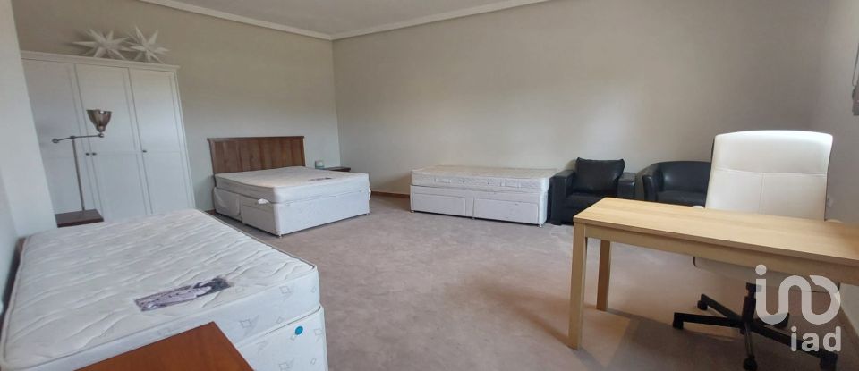 Maison 3 chambres de 125 m² à Algorfa (03169)