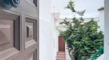 Varias superficies 3 habitaciones de 126 m² en Tarifa (11380)