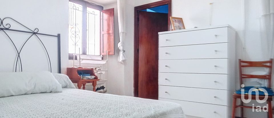 Varias superficies 3 habitaciones de 126 m² en Tarifa (11380)