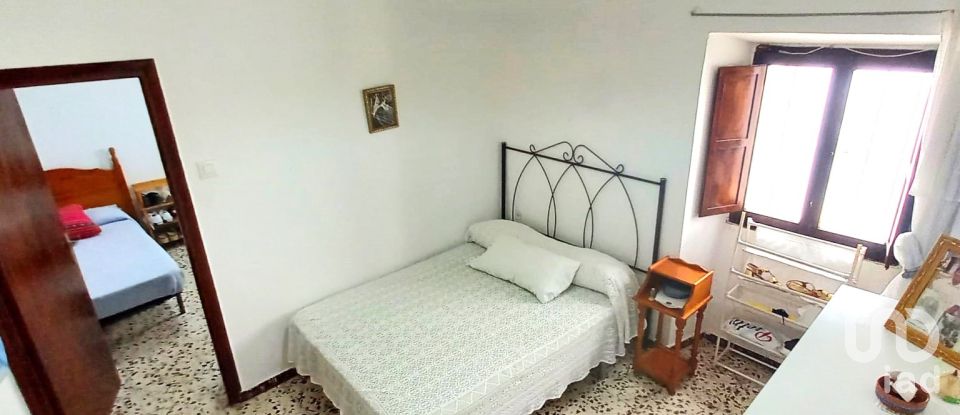 Varias superficies 3 habitaciones de 126 m² en Tarifa (11380)