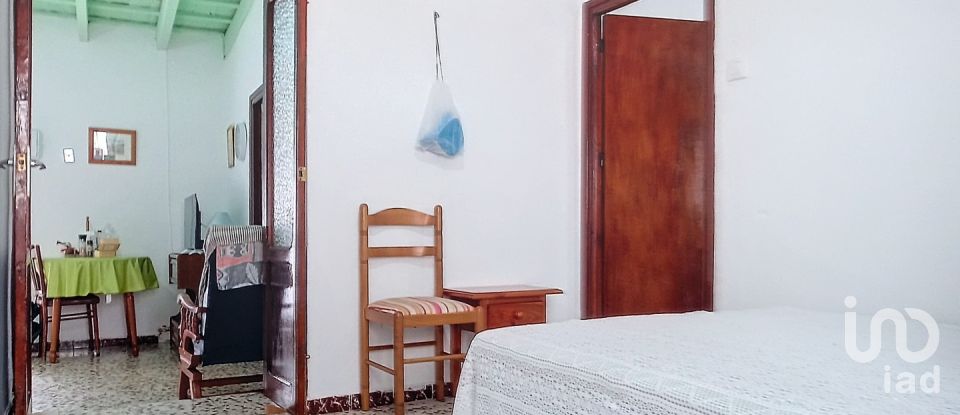 Varias superficies 3 habitaciones de 126 m² en Tarifa (11380)