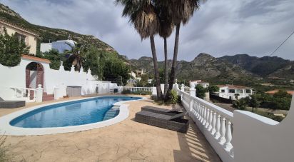 Cottage 5 bedrooms of 205 m² in Gandía (46728)