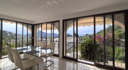 Cottage 5 bedrooms of 205 m² in Gandía (46728)