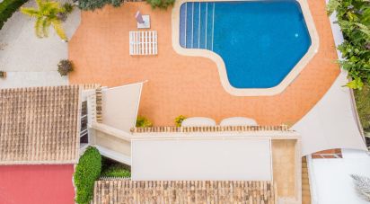 Chalet 4 habitaciones de 375 m² en Partida La Cometa (03724)