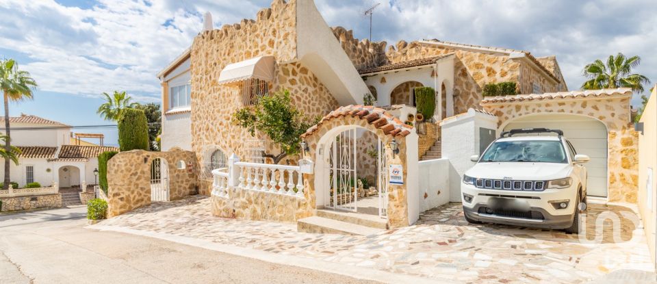 Casa de muntanya 4 habitacions de 375 m² a Partida La Cometa (03724)