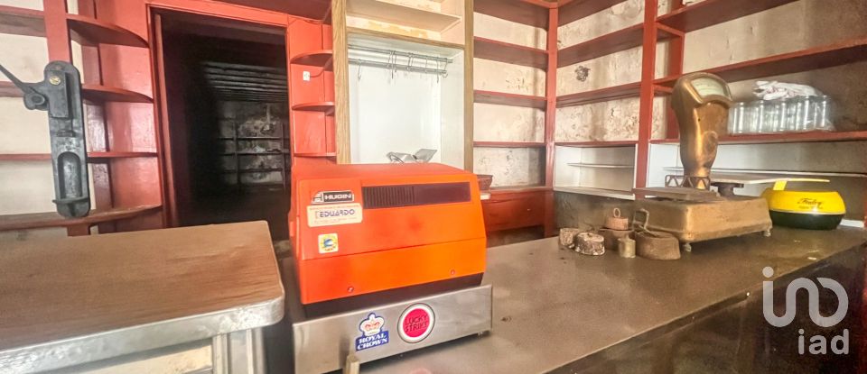 Maison de village 12 chambres de 515 m² à Moire (33456)