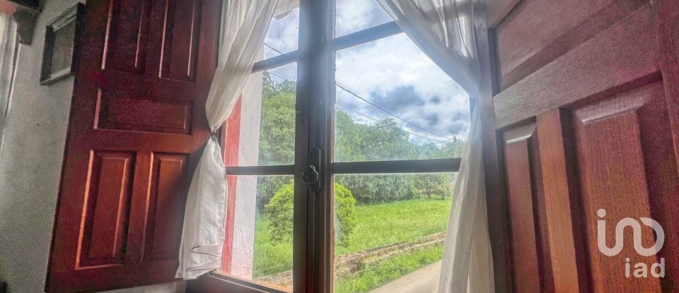 Maison de village 12 chambres de 515 m² à Moire (33456)