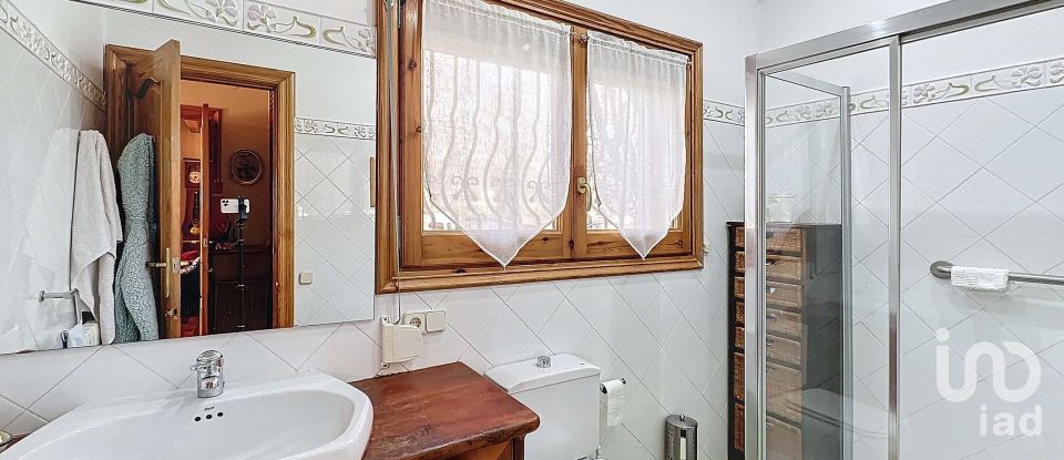 House 5 bedrooms of 4,300 m² in Salas de Pallars (25693)