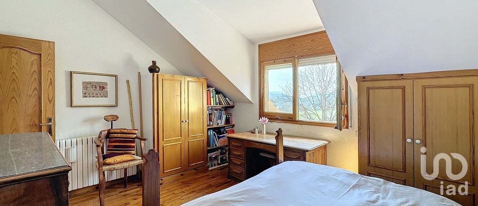 House 5 bedrooms of 4,300 m² in Salas de Pallars (25693)