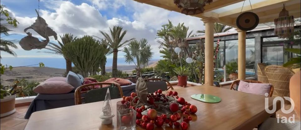 Lodge 6 bedrooms of 750 m² in Barranco de La Calera (35571)