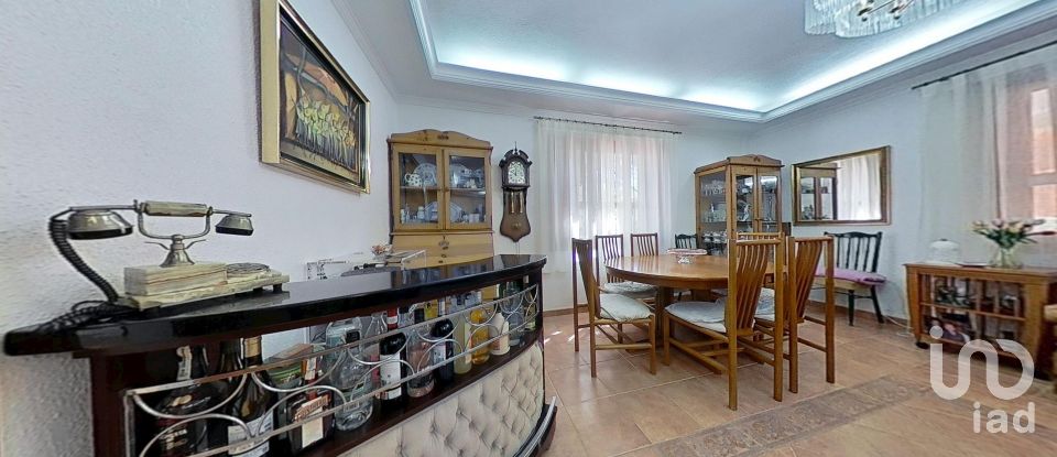 Cottage 5 bedrooms of 397 m² in Elx/Elche (03296)