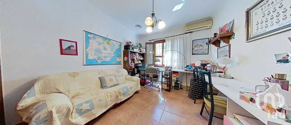 Cottage 5 bedrooms of 397 m² in Elx/Elche (03296)