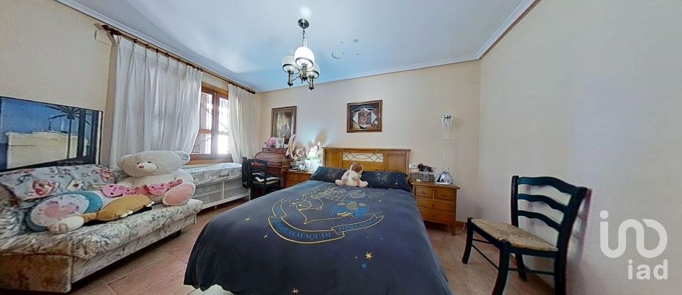 Cottage 5 bedrooms of 397 m² in Elx/Elche (03296)