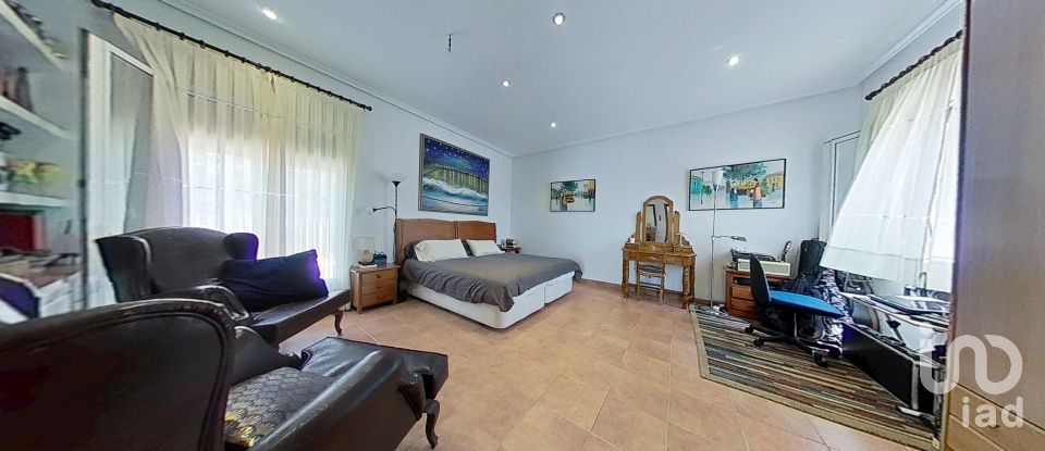 Cottage 5 bedrooms of 397 m² in Elx/Elche (03296)