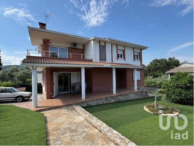 Casa 6 habitaciones de 200 m² en Corbera de Llobregat (08757)