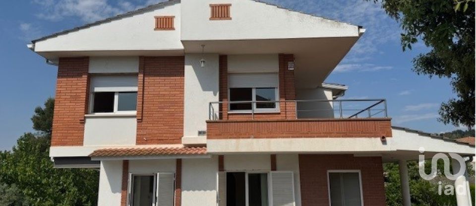 Casa 6 habitaciones de 200 m² en Corbera de Llobregat (08757)