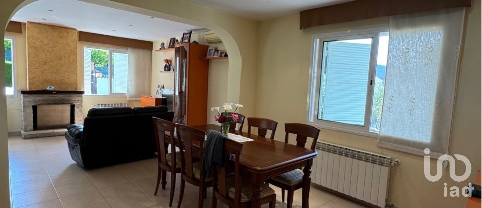 Casa 6 habitaciones de 200 m² en Corbera de Llobregat (08757)