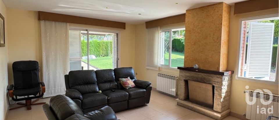 Casa 6 habitaciones de 200 m² en Corbera de Llobregat (08757)