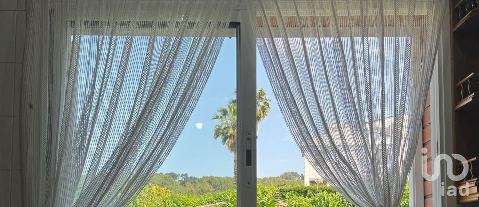 Casa 6 habitaciones de 200 m² en Corbera de Llobregat (08757)