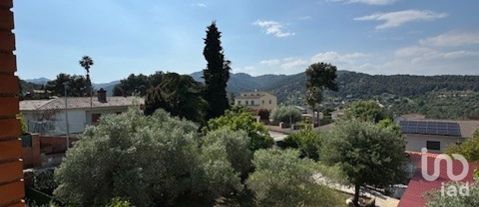 Casa 6 habitaciones de 200 m² en Corbera de Llobregat (08757)