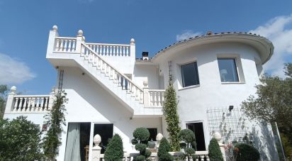 Casa 6 habitaciones de 350 m² en Camarles (43894)