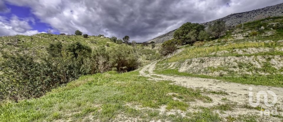 Terreno urbano de 41.000 m² en Tarbena (03518)