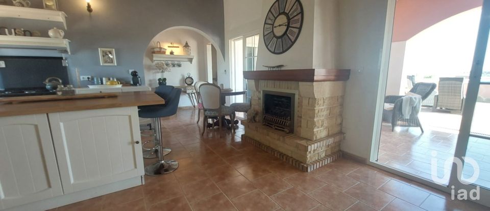 Casa de muntanya 3 habitacions de 141 m² a Dolores (03150)