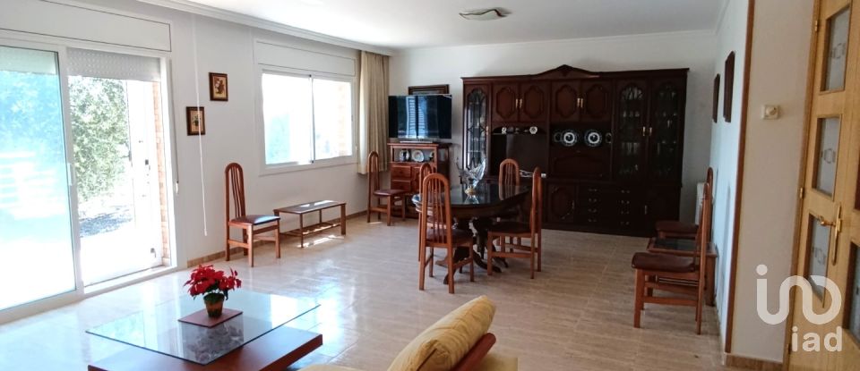 House 5 bedrooms of 406 m² in Esparreguera (08292)