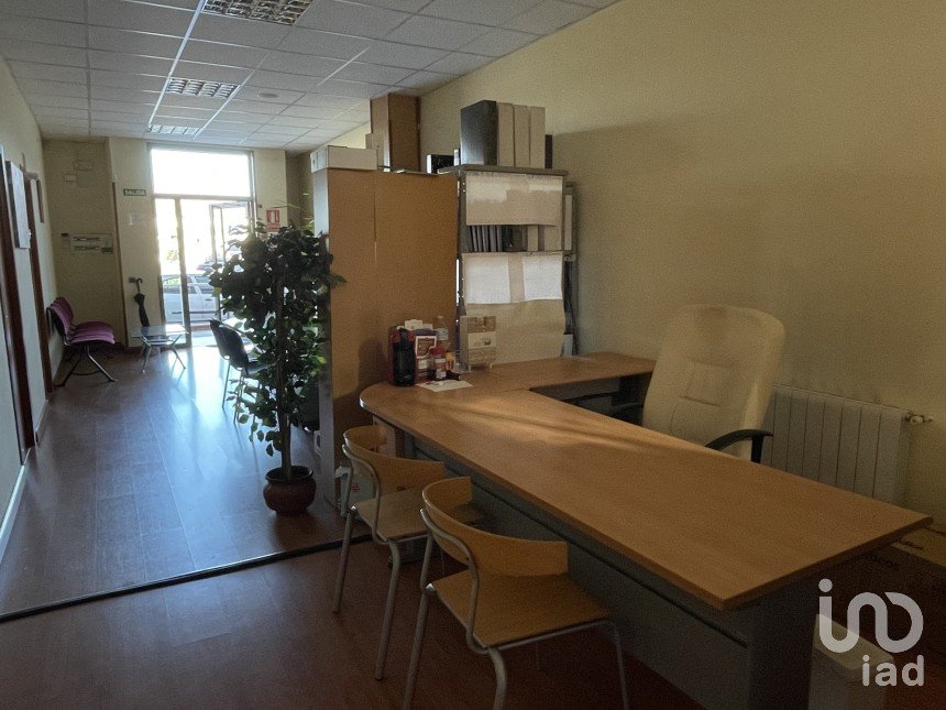 Shop / premises commercial of 87 m² in León (24010)
