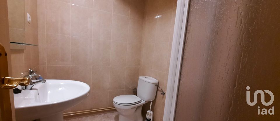 Casa 7 habitaciones de 422 m² en La Ercina (24870)