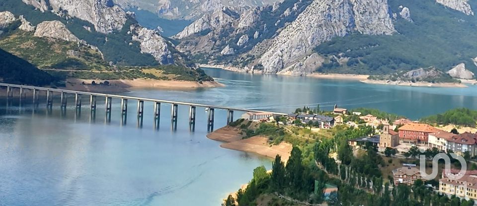 Casa 7 habitaciones de 422 m² en La Ercina (24870)