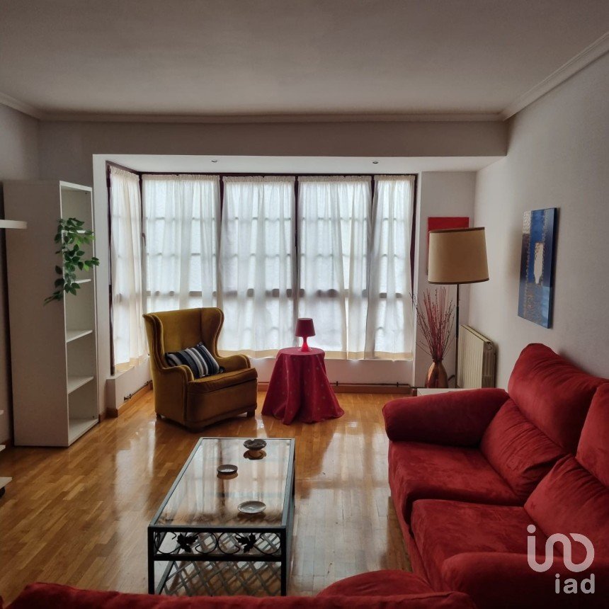 Apartment 3 bedrooms of 130 m² in La Bañeza (24750)