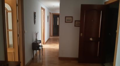 Apartment 3 bedrooms of 130 m² in La Bañeza (24750)