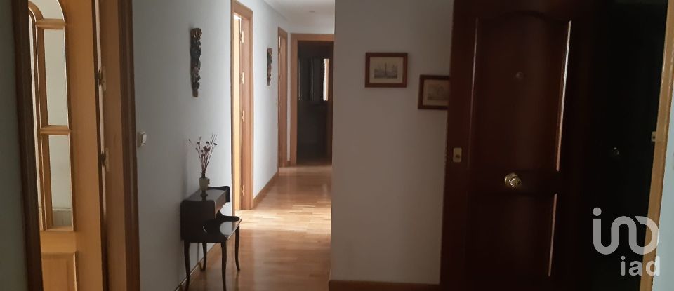 Apartment 3 bedrooms of 130 m² in La Bañeza (24750)