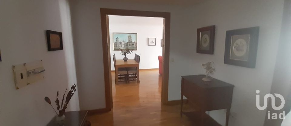 Apartment 3 bedrooms of 130 m² in La Bañeza (24750)