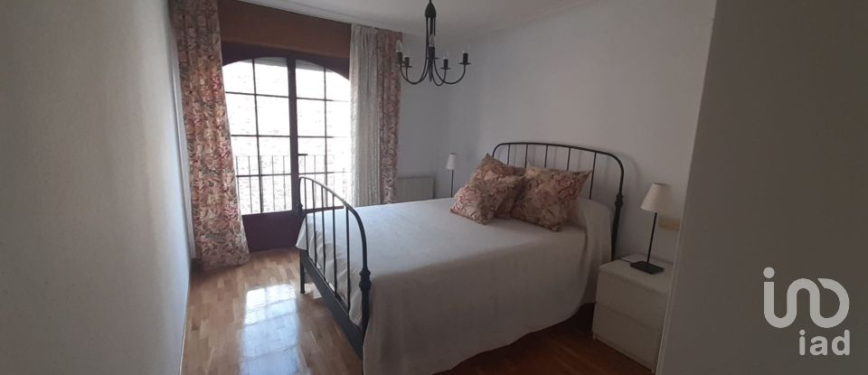 Apartment 3 bedrooms of 130 m² in La Bañeza (24750)