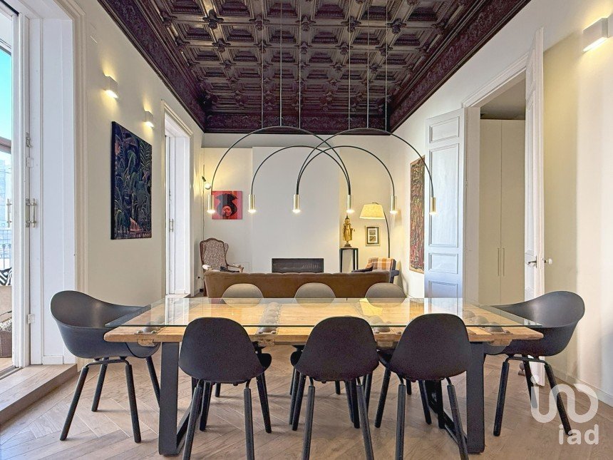 Piso 5 habitaciones de 249 m² en Barcelona (08010)