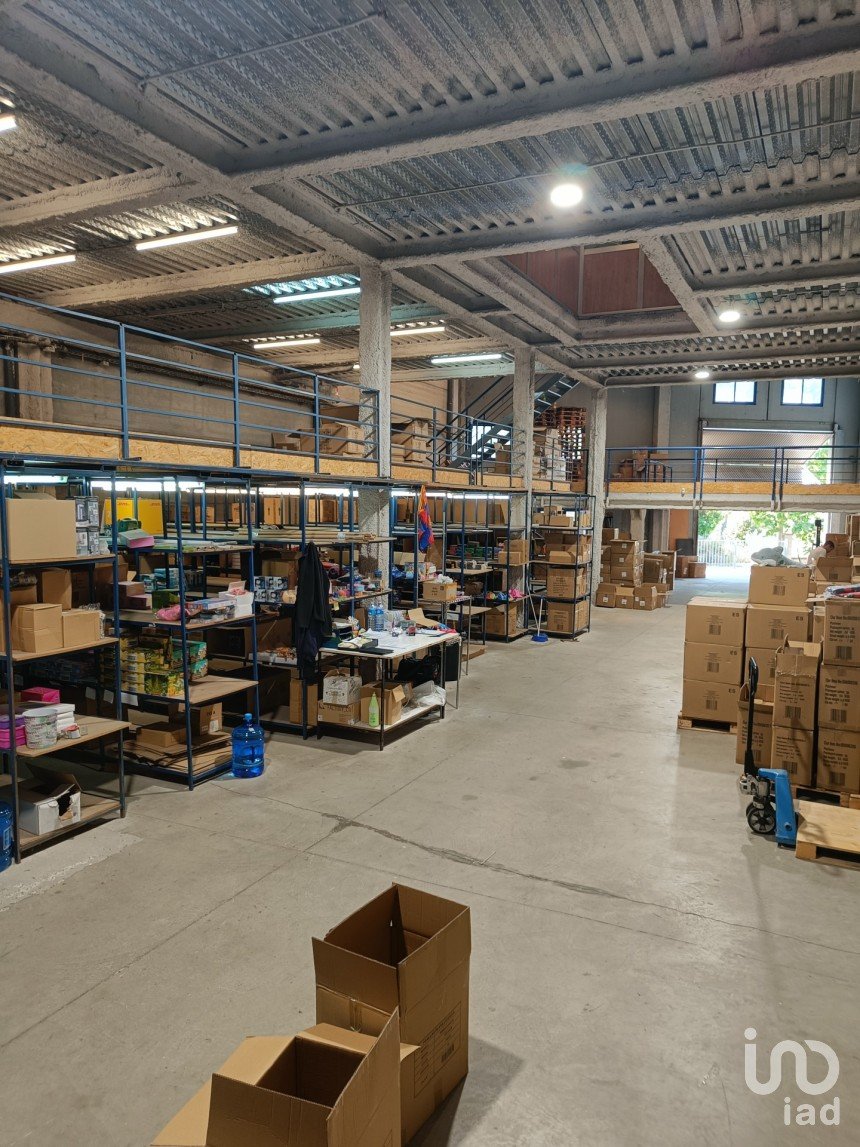 Boutique/Local commercial de 684 m² à Santa Eulalia de Ronçana (08187)