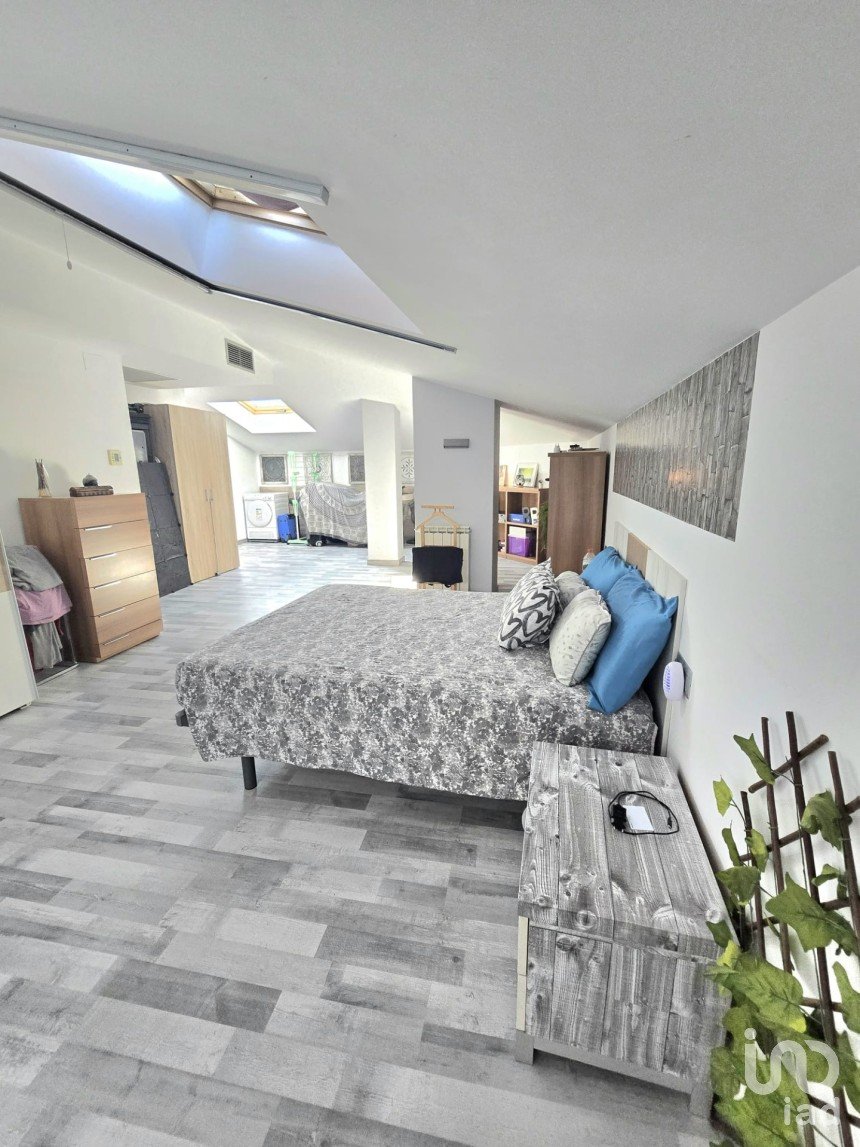 Duplex 2 chambres de 142 m² à Santa Perpètua de Mogoda (08130)