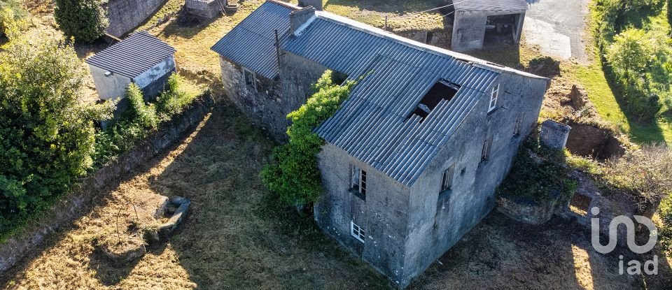 House 4 bedrooms of 206 m² in Magalofes (15509)