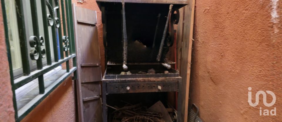 Maison de village 5 chambres de 400 m² à Ager (25691)