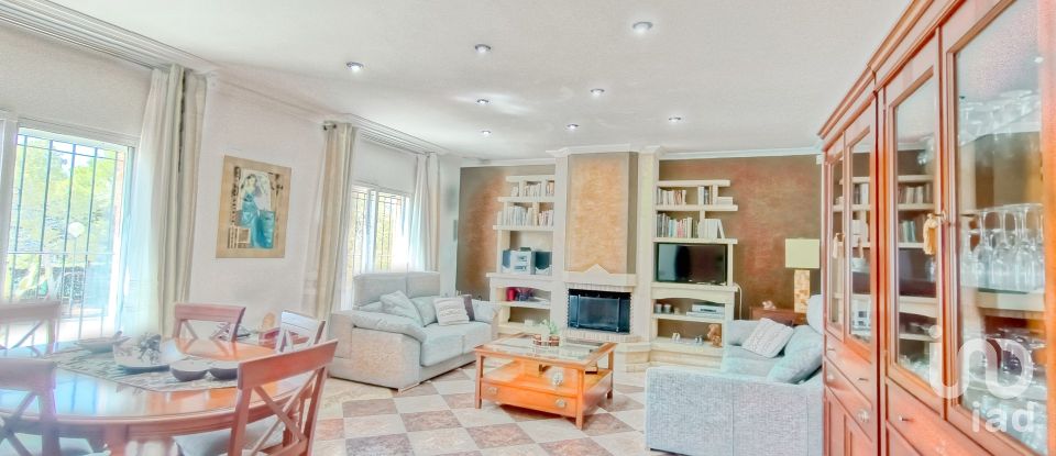 House 4 bedrooms of 317 m² in Elx/Elche (03296)