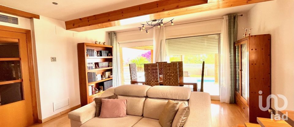 House 4 bedrooms of 185 m² in Peñiscola (12598)